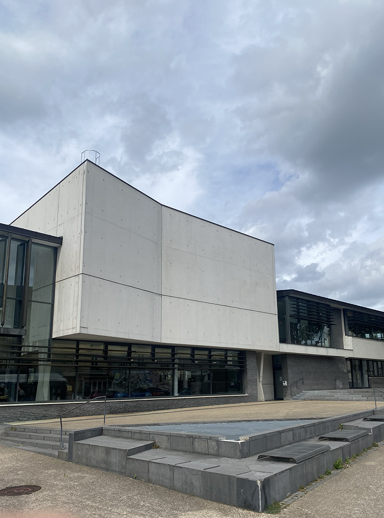 Viaduc des Arcades à Viroflay, quartier résidentiel du centre-ville dans les Yvelines
